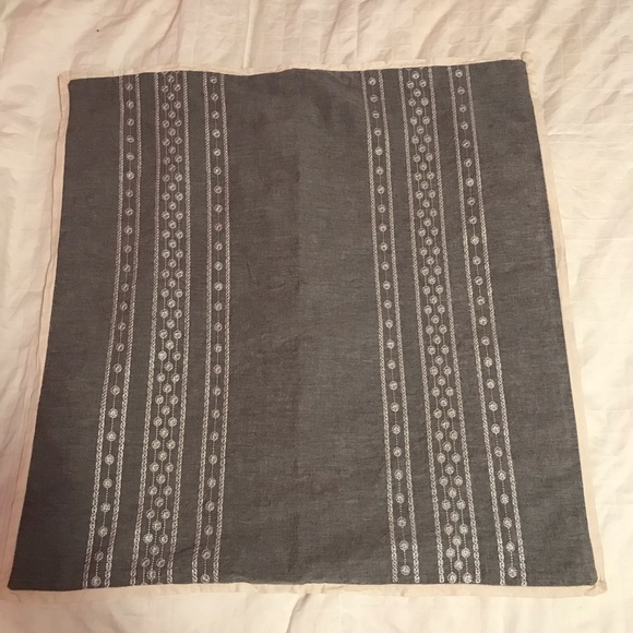 Large pillow cover Cupcake & Cashmere - Picture 2 of 7